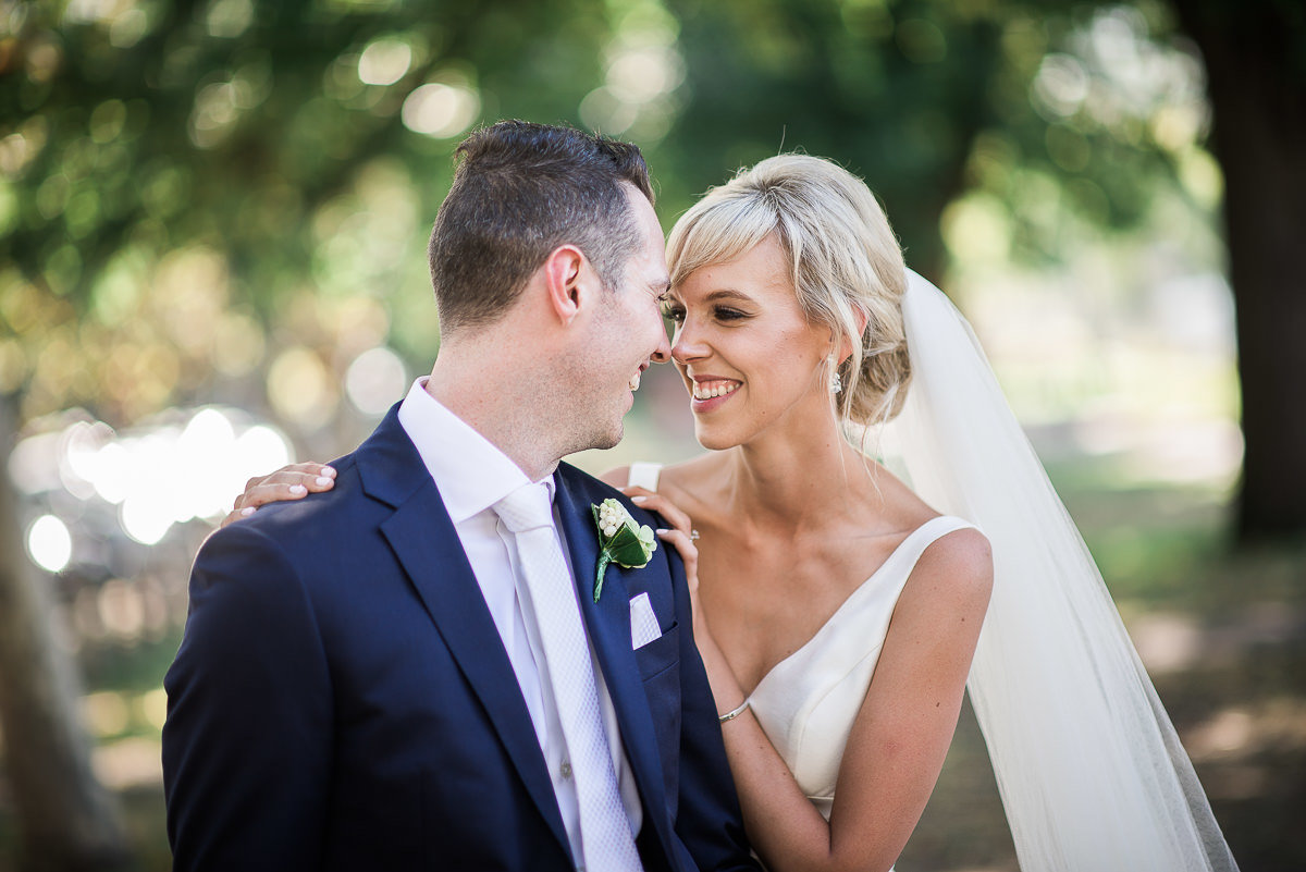 Jardin Tan Wedding bride and groom